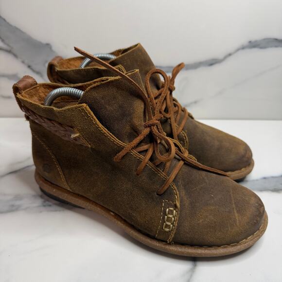 Born Shoes - Born Women's Brown Suede Temple Chukka Ankle Boots Sz 7.5 Comfort Minimalist